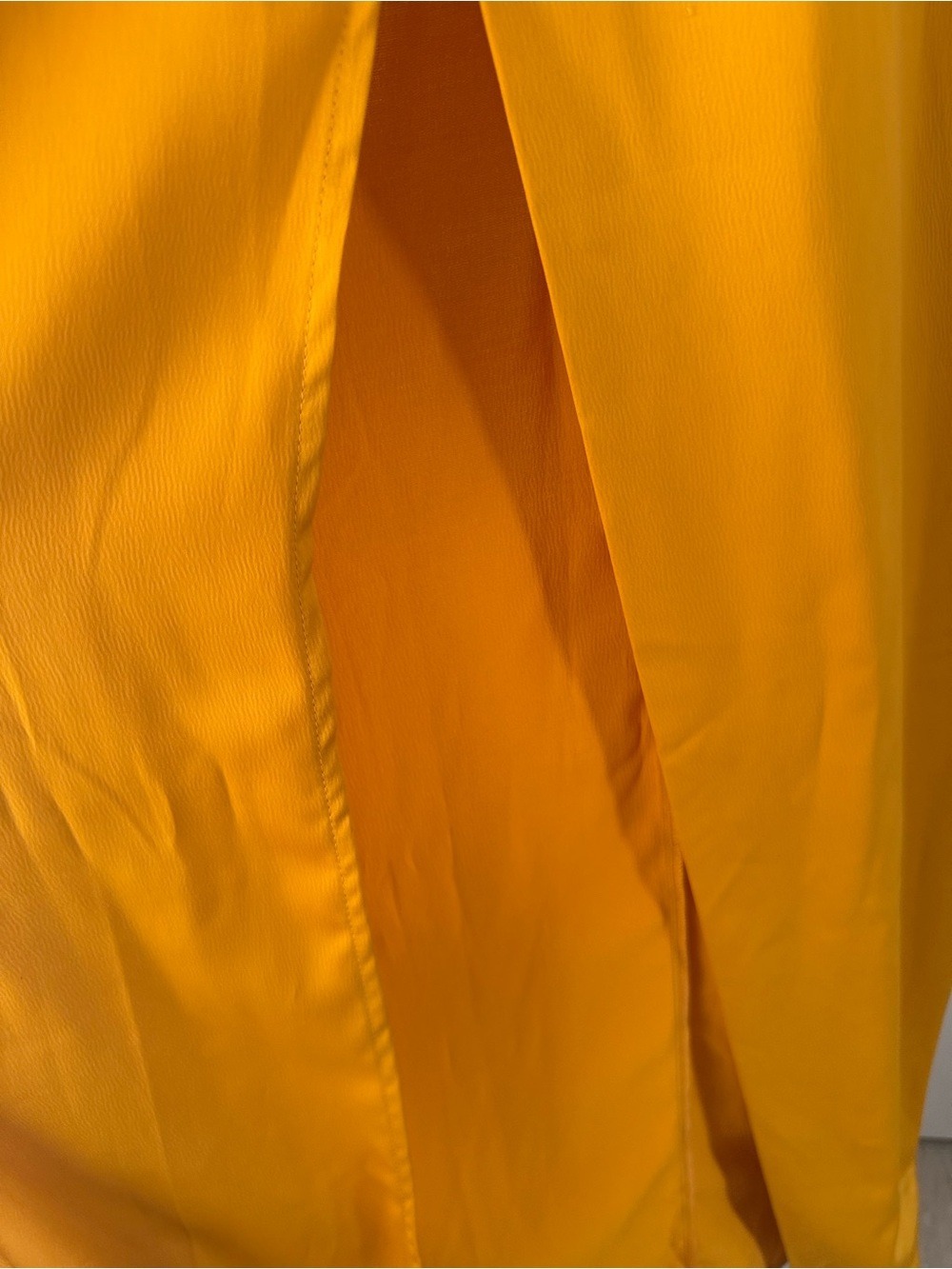 NWT PrettyLittleThing Mustard Asymmetric Draped Maxi Dress US 10 - Picture 7 of 9